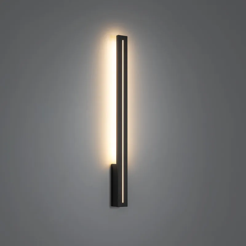 Aluminiowy profil liniowy LED Linea zamontowany na ścianie — TK Lighting