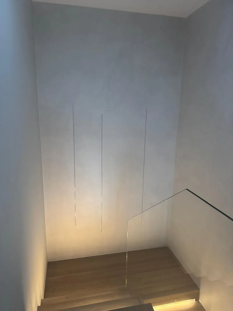 Podświetlane stopnie i zabudowa — realizacja LuxBud Design, Częstochowa